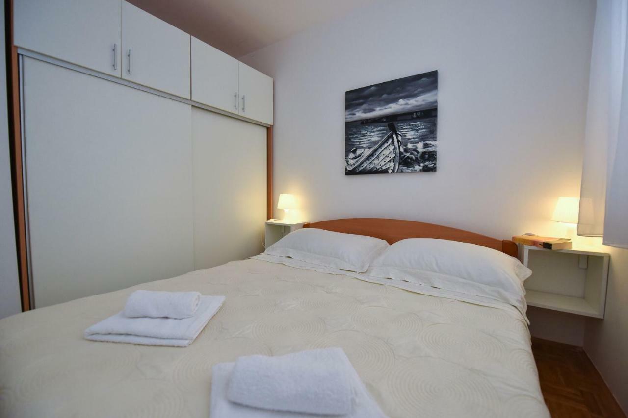 Vicy Apartment Novalja Exterior photo